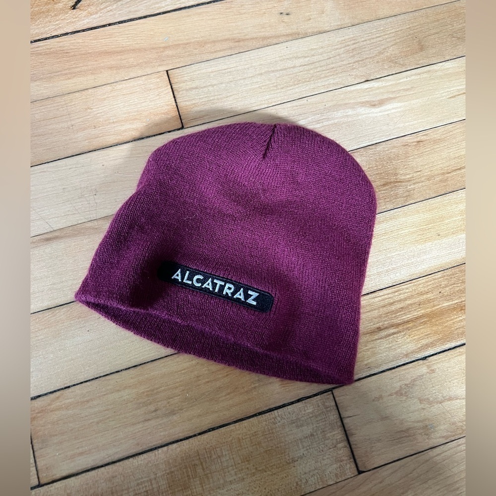 Cap America Alcatraz beanie